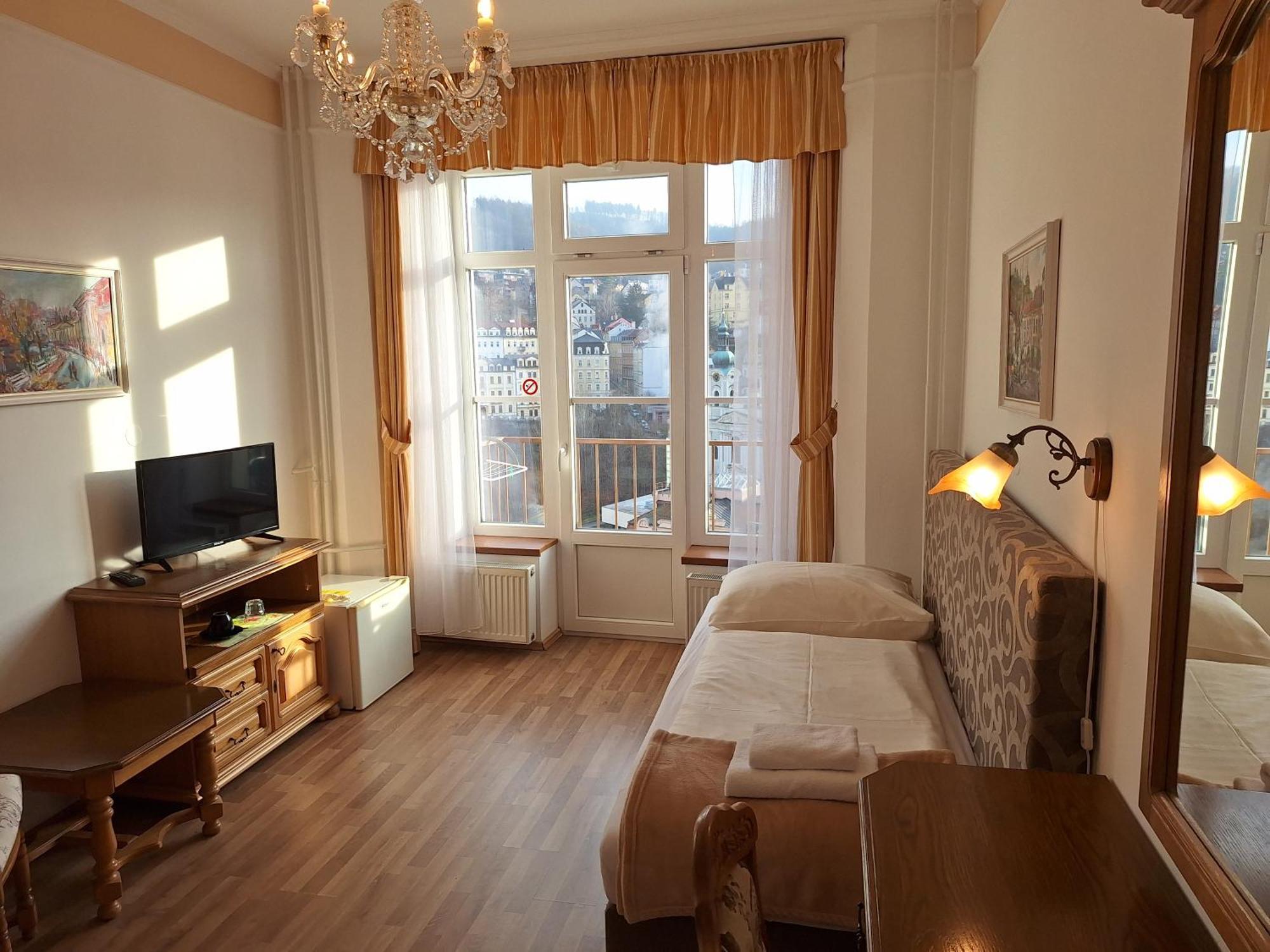 Ld Morava Otel Karlovy Vary Dış mekan fotoğraf
