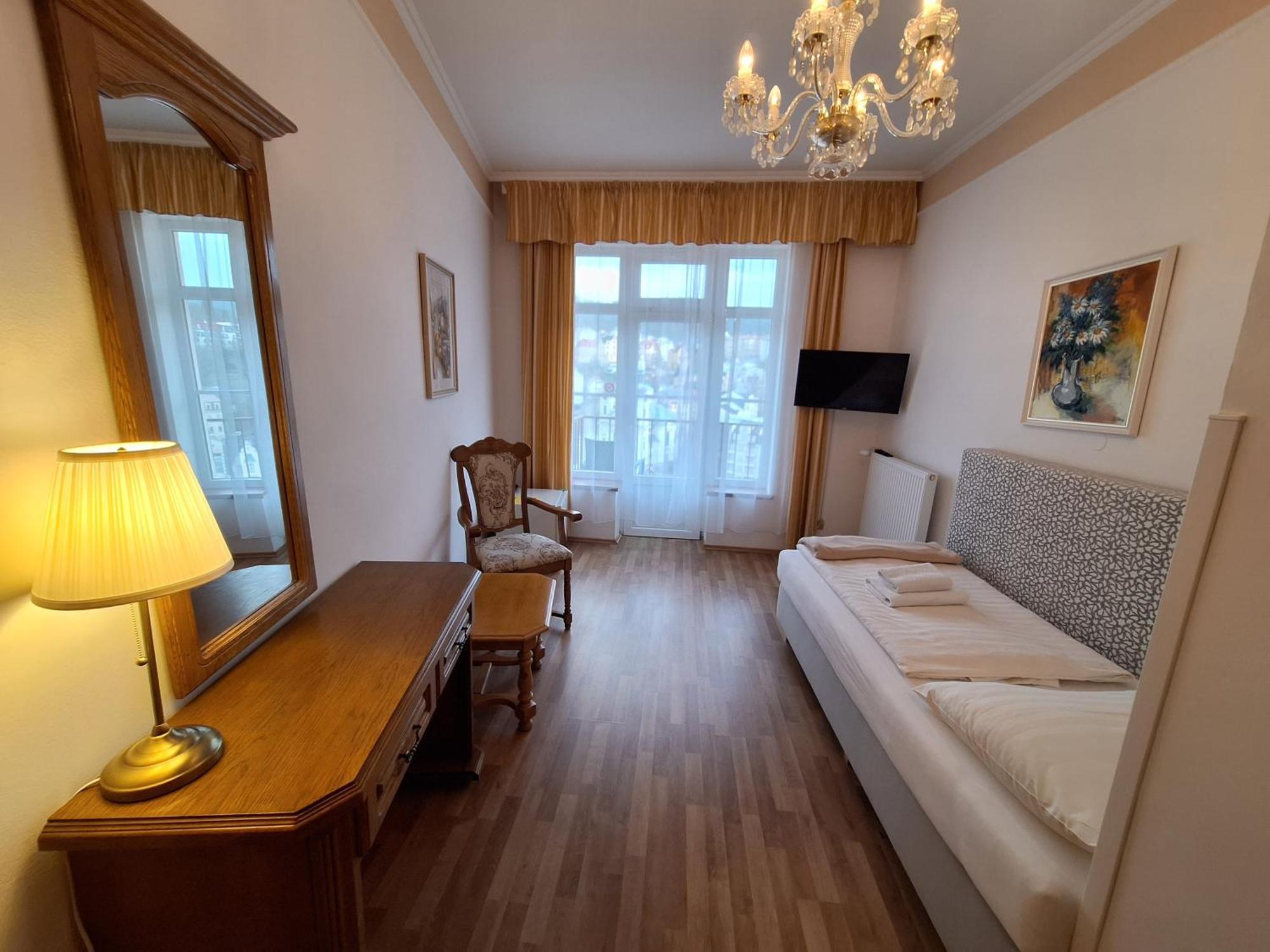 Ld Morava Otel Karlovy Vary Dış mekan fotoğraf